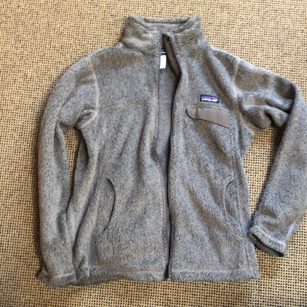 Womans zip up Patagonia pewter fleece. Size Medium